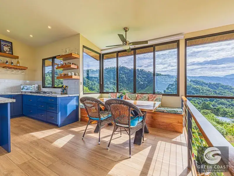 Luxury Ocean-View Estate with Main Villa, Two Guest Houses, and Dual Infinity Pools in Quepos — view 7, Savegre, Quepos, Costa Rica