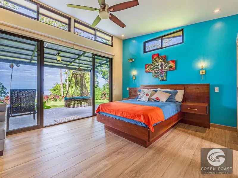 Luxury Ocean-View Estate with Main Villa, Two Guest Houses, and Dual Infinity Pools in Quepos — view 12, Savegre, Quepos, Costa Rica