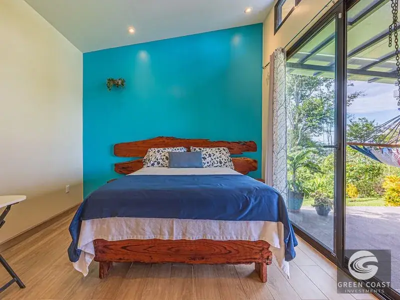 Luxury Ocean-View Estate with Main Villa, Two Guest Houses, and Dual Infinity Pools in Quepos — view 17, Savegre, Quepos, Costa Rica