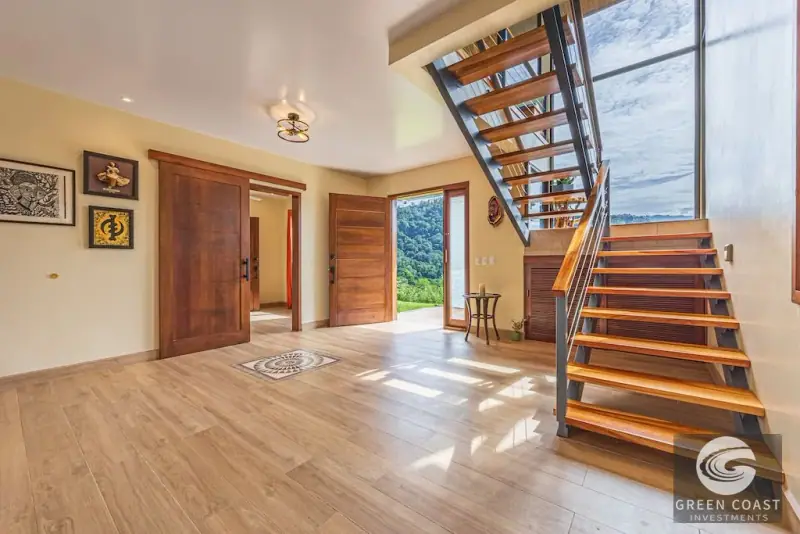 Luxury Ocean-View Estate with Main Villa, Two Guest Houses, and Dual Infinity Pools in Quepos — view 40, Savegre, Quepos, Costa Rica