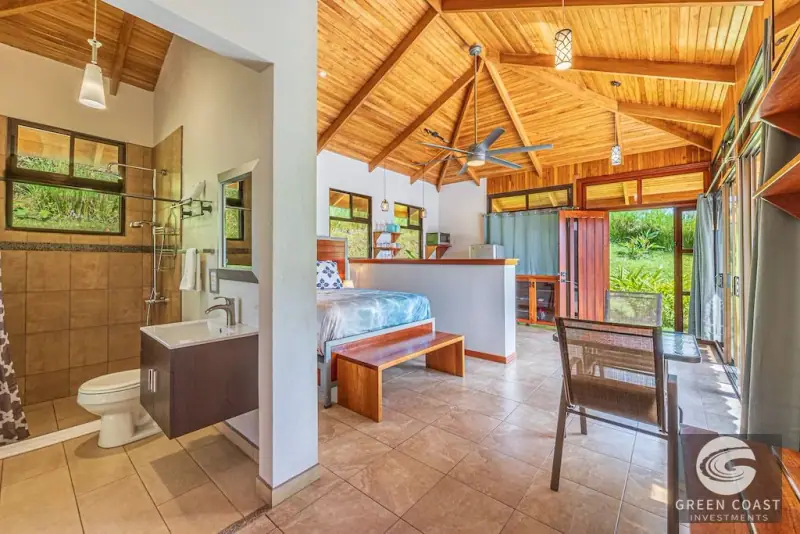 Luxury Ocean-View Estate with Main Villa, Two Guest Houses, and Dual Infinity Pools in Quepos — view 62, Savegre, Quepos, Costa Rica