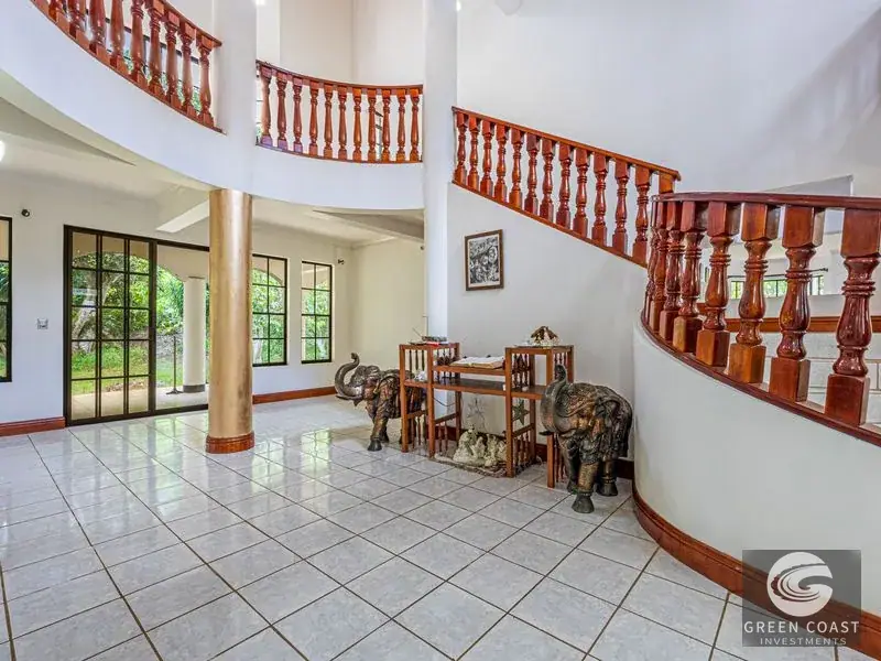 Spacious 5-BR Tropical Estate with Pool & Expansive Gardens in San Isidro — view 21, San Isidro, Perez Zeledon, Costa Rica
