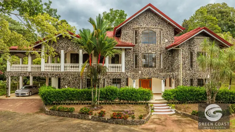 Spacious 5-BR Tropical Estate with Pool & Expansive Gardens in San Isidro — view 35, San Isidro, Perez Zeledon, Costa Rica