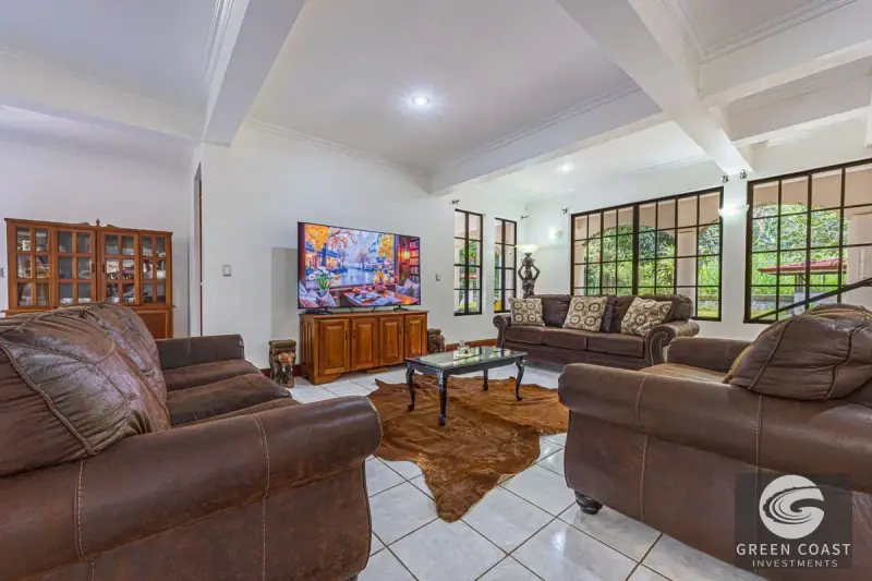 Spacious 5-BR Tropical Estate with Pool & Expansive Gardens in San Isidro — view 51, San Isidro, Perez Zeledon, Costa Rica