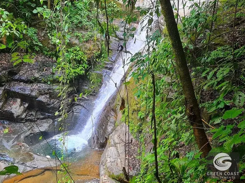 Green Coast Investments: 315-Acre Haven with Waterfalls, Ocean Views & Building Sites in Hatillo — view 3, Hatillo, Dominical, Costa Rica