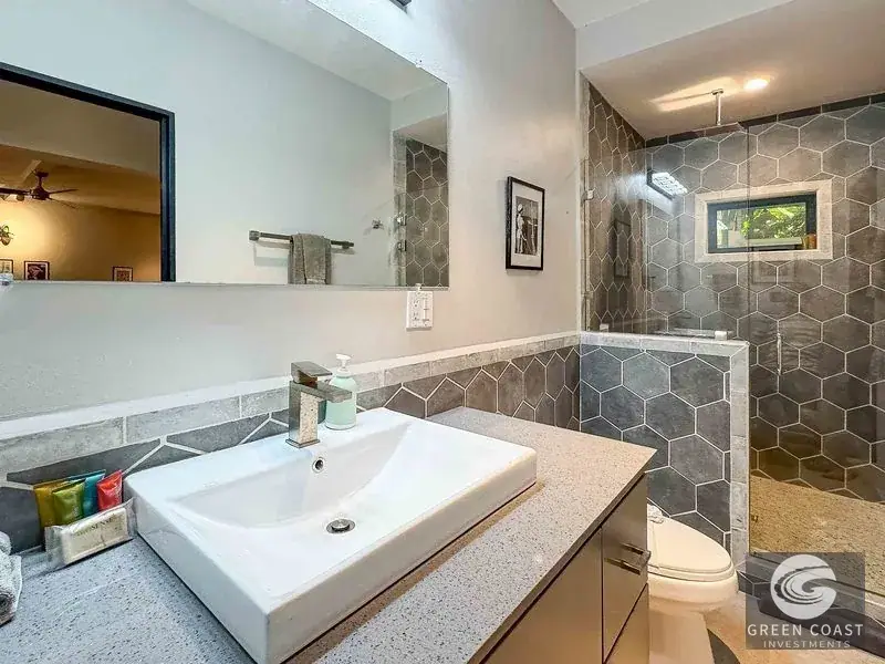 6-Bed Luxury Uvita Estate with Ocean Panorama & Sunken Pool Lounge | Green Coast Investments — view 30, Bahía Ballena, Osa, Costa Rica