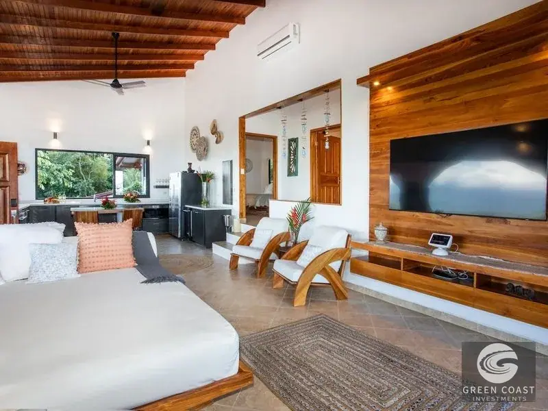 Manuel Antonio Luxury Cliffside Villa with Panoramic Ocean Views — view 3, Manuel Antonio, Costa Rica