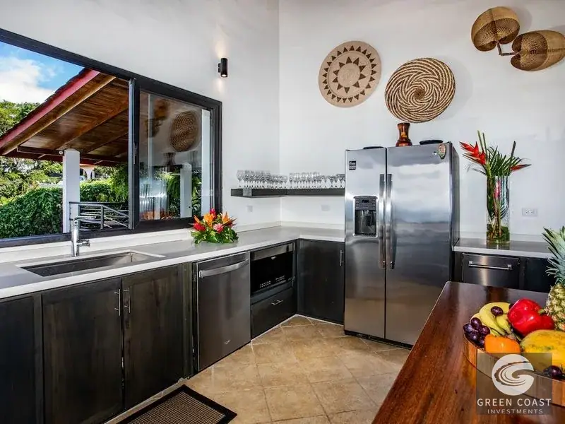 Manuel Antonio Luxury Cliffside Villa with Panoramic Ocean Views — view 5, Manuel Antonio, Costa Rica