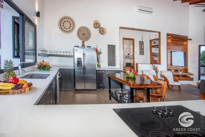 Manuel Antonio Luxury Cliffside Villa with Panoramic Ocean Views — view 38, Manuel Antonio, Costa Rica