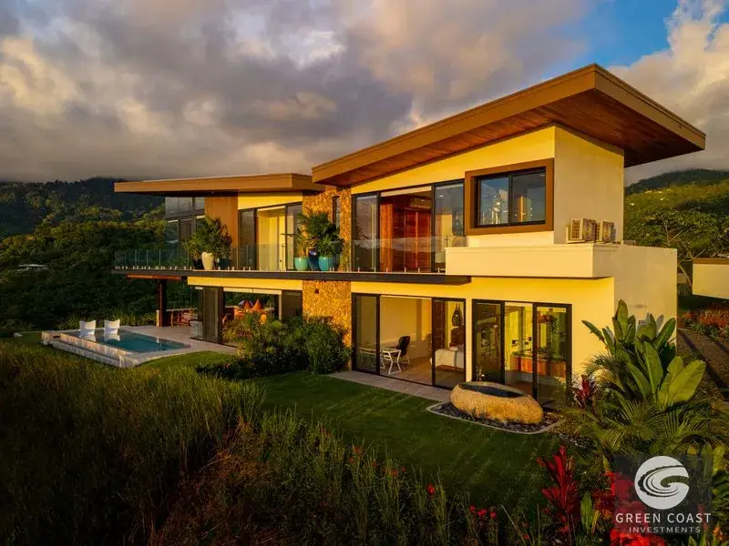 Modern Glass Sanctuary in Ojochal with Panoramic Ocean Views & Off-Grid Solar — view 3, Ojochal, Costa Rica