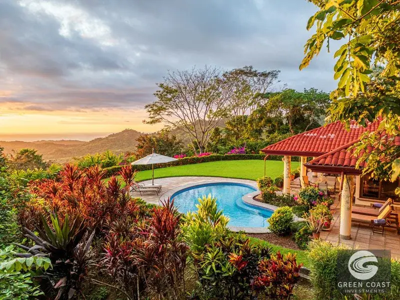 Modern Glass Sanctuary in Ojochal with Panoramic Ocean Views & Off-Grid Solar — view 34, Ojochal, Costa Rica
