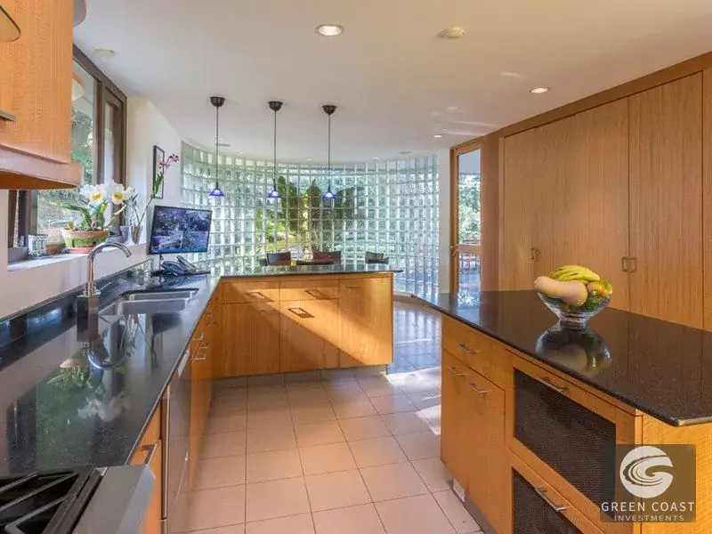 Green Coast Investments Presents an Expansive Escazu Estate with Breathtaking Central Valley Views — view 6, Escazu, Costa Rica