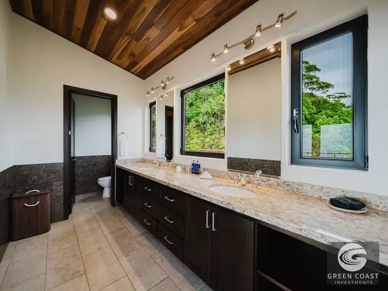 Dominical Luxury Oceanfront Estate with Infinity Pool & Endless Pacific Views — view 21, Dominical, Costa Rica