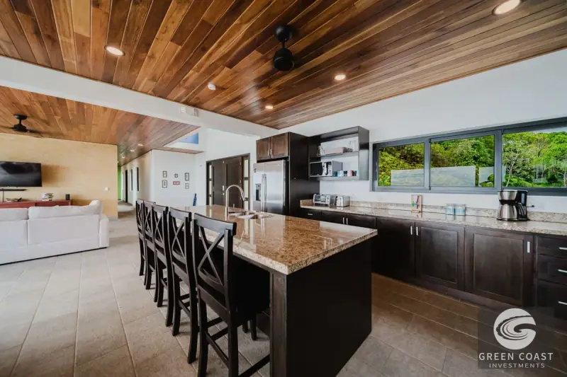 Dominical Luxury Oceanfront Estate with Infinity Pool & Endless Pacific Views — view 41, Dominical, Costa Rica