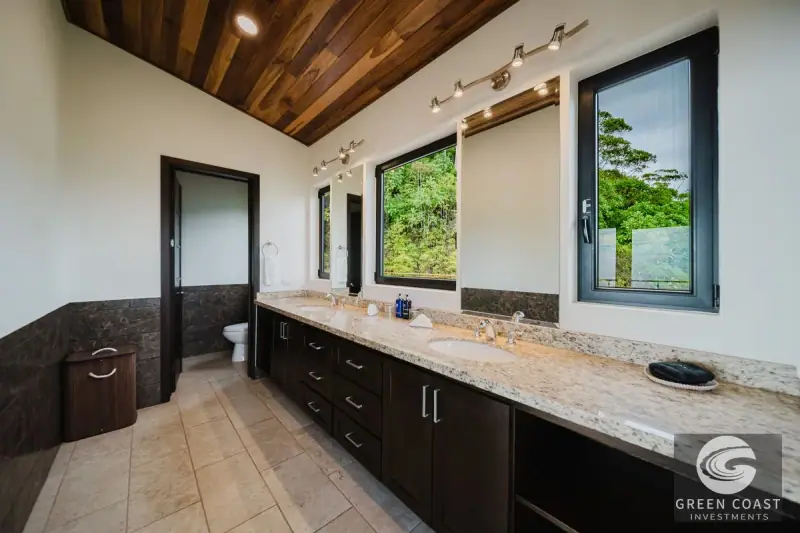 Dominical Luxury Oceanfront Estate with Infinity Pool & Endless Pacific Views — view 55, Dominical, Costa Rica