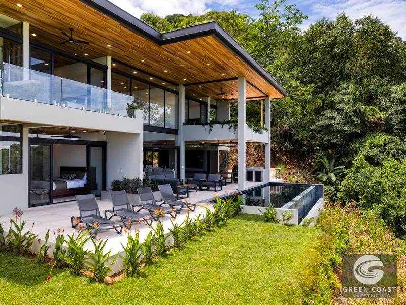 Dominical Luxury Ocean-View Estate: 4-Bed Modern Haven with Infinity Pool by Green Coast Investments — view 8, Dominical, Costa Rica