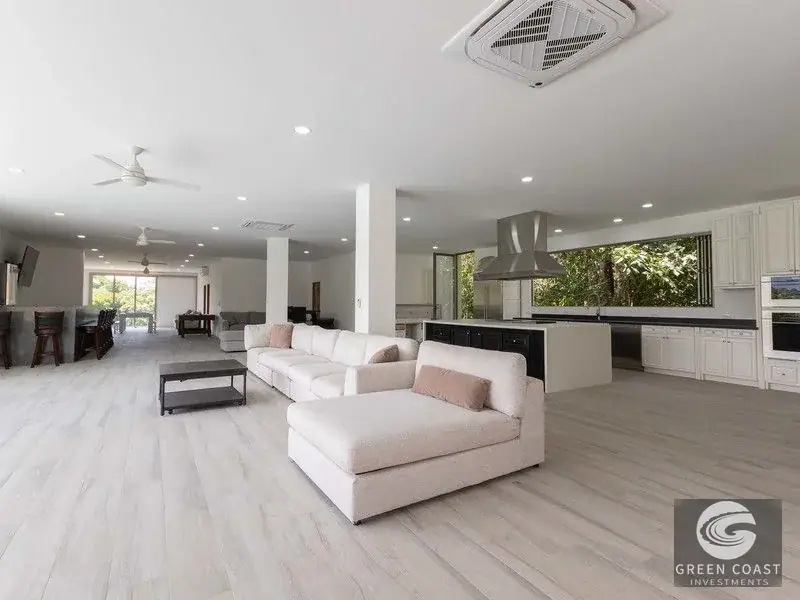 7-Bed Luxury Hilltop Estate in Quepos | 5 Acres with Pools & Mountain Views — view 17, Quepos, Costa Rica