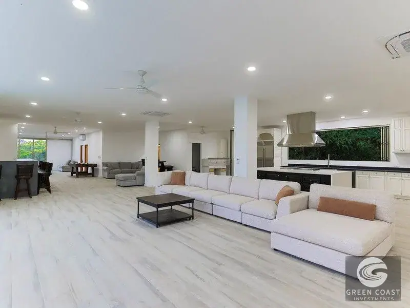 7-Bed Luxury Hilltop Estate in Quepos | 5 Acres with Pools & Mountain Views — view 18, Quepos, Costa Rica