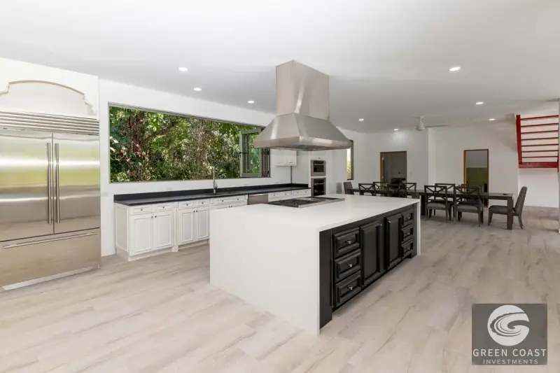 7-Bed Luxury Hilltop Estate in Quepos | 5 Acres with Pools & Mountain Views — view 51, Quepos, Costa Rica