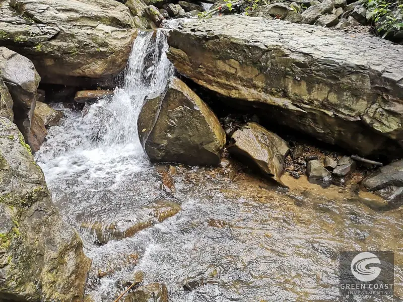 Dominical Prime Investment Estate Featuring 70m Waterfall, Pool, and Massive Usable Acreage Near Beach — view 29, Dominical, Costa Rica
