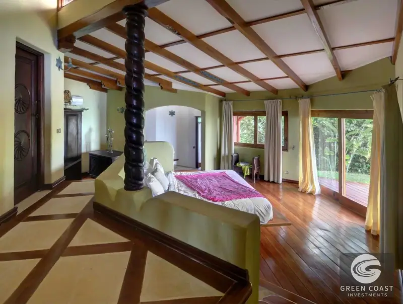 Dominical Beachfront Estate: Luxury 4-Bed Home on 6 Acres of Pristine Rainforest with Ocean Views — view 51, Dominical, Dominical, Costa Rica