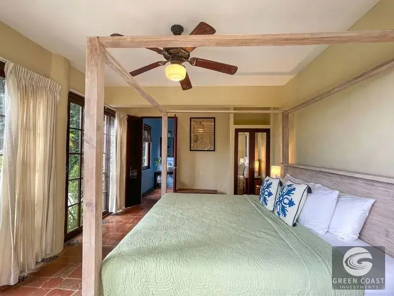 Green Coast Investments: 7BR Ocean-View Jungle Villa in Manuel Antonio with Dual Pools — view 6, Quepos, Costa Rica