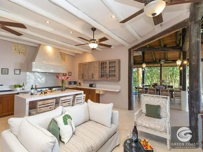 Green Coast Investments: 7BR Ocean-View Jungle Villa in Manuel Antonio with Dual Pools — view 21, Quepos, Costa Rica