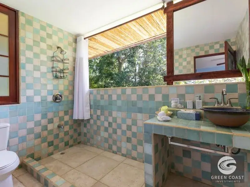 Green Coast Investments: 7BR Ocean-View Jungle Villa in Manuel Antonio with Dual Pools — view 22, Quepos, Costa Rica