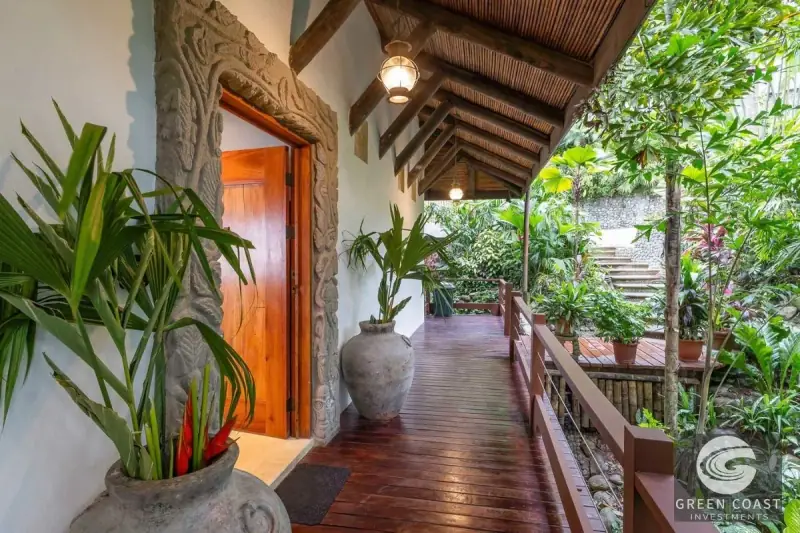 Green Coast Investments: 7BR Ocean-View Jungle Villa in Manuel Antonio with Dual Pools — view 38, Quepos, Costa Rica