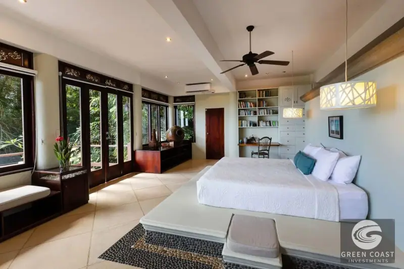Green Coast Investments: 7BR Ocean-View Jungle Villa in Manuel Antonio with Dual Pools — view 41, Quepos, Costa Rica