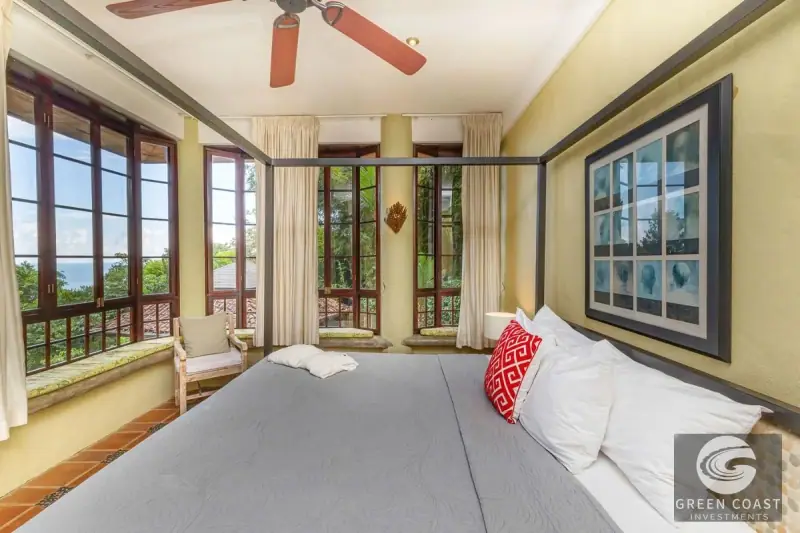 Green Coast Investments: 7BR Ocean-View Jungle Villa in Manuel Antonio with Dual Pools — view 42, Quepos, Costa Rica