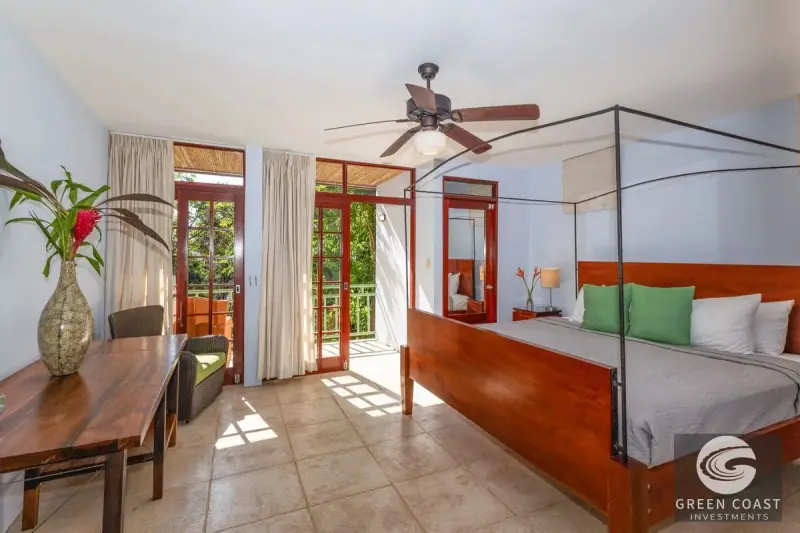 Green Coast Investments: 7BR Ocean-View Jungle Villa in Manuel Antonio with Dual Pools — view 50, Quepos, Costa Rica