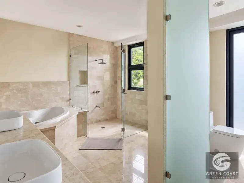 5-Bed Escazú Penthouse with Private Rooftop Terrace & Mountain Views — view 11, Escazu, Costa Rica
